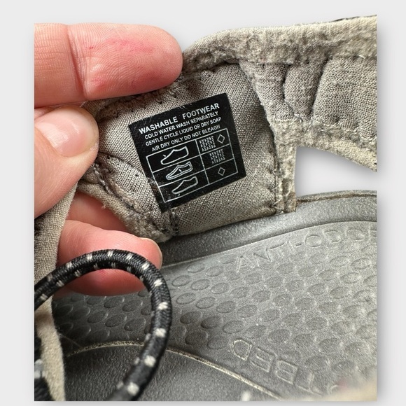 Keen Whisper Sandal Women’s Size 7 Black/Gargoyle Grey Hiking Waterproof - Picture 10 of 11